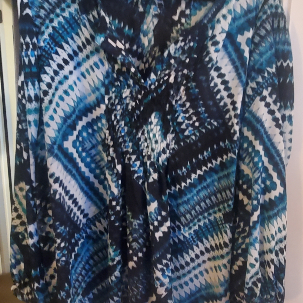 NY Collection Blue and Black Geometric Blouse